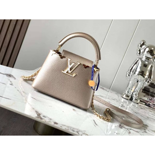 Louis Vuitton สวยเป๊ะ หนังเเท้ free box set  Grad VIP Size 21CM