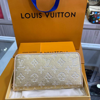 กระเป๋าสตางค์ Louis vuitton หนังเเท้ทั้งใบ free box set  Grad VIP Size 19CM