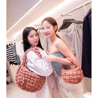 (พร้อมส่ง) กระเป๋า Cos Quilted Mini Bag สี Black ของแท้100%