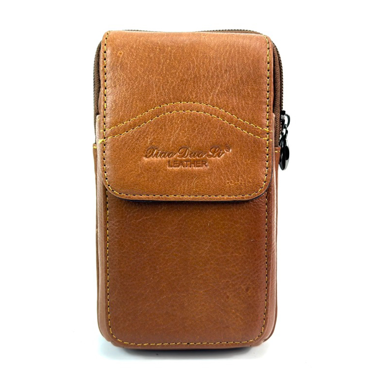 Chinatown Leather กระเป๋ามือถือหนังวัวสีน้ำตาลแทน ฝาหน้า ร้อยเข็มขัด แนวตั้ง