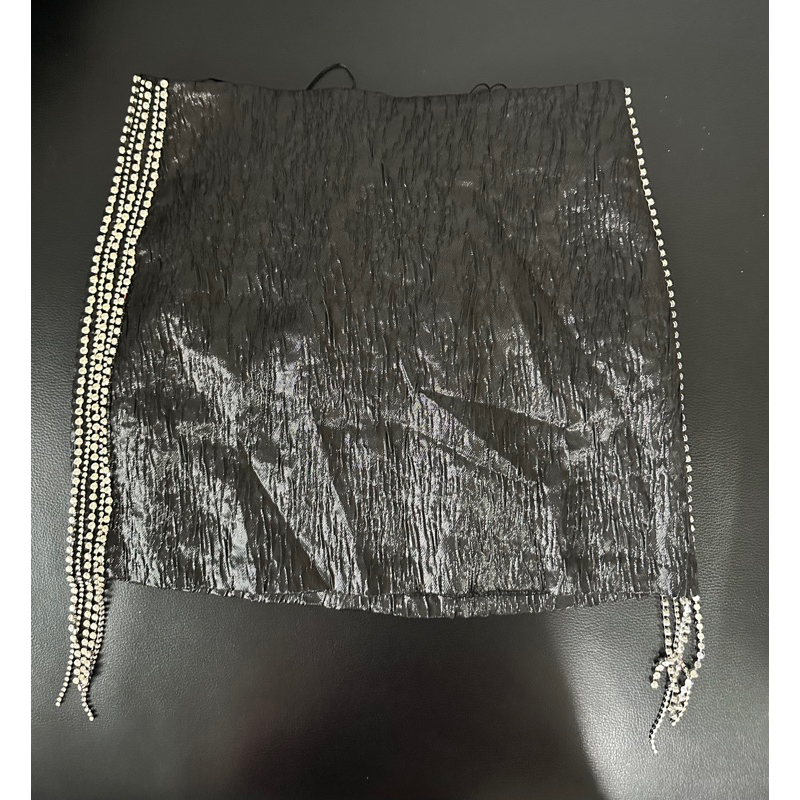 กระโปรง pomelo x milin size 30 ป้ายห้อย