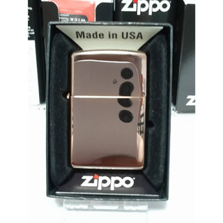 ZIPPO 49190 HIGH POLISH  ROSE GOLD  ผิวโรสโกด   ลายเรียบ  ของใหม่ไม่ผ่านการใช้งาน  มาพร้อมกล่อง  รับประกันของแท้