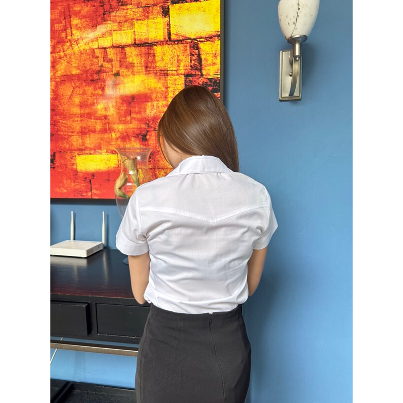 เสื้อนักศึกษา (มหิดล) แขนสามเหลี่ยม