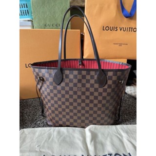 กระเป๋า​louis​ vuittonแท้​100​%ส่งฟรีมีของแถมused