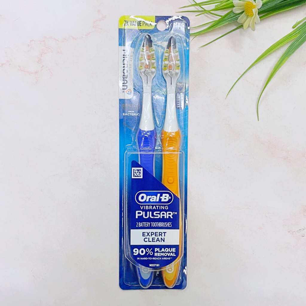 [Oral-B®] Vibrating Pulsar Expert Clean Battery Toothbrush, Medium 2 Count ออรัล-บี แปรงสีฟันไฟฟ้า แบบใช้แบตเตอรี่