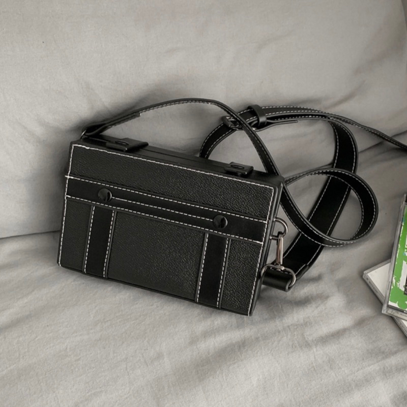 KINS | BAG vintage korea กระเป๋าทรงสี่เหลี่ยม (รหัส : UR04)