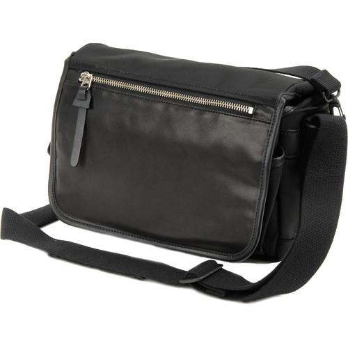 Artisan & Artist GCAM-7200 Camera Bag (Black)