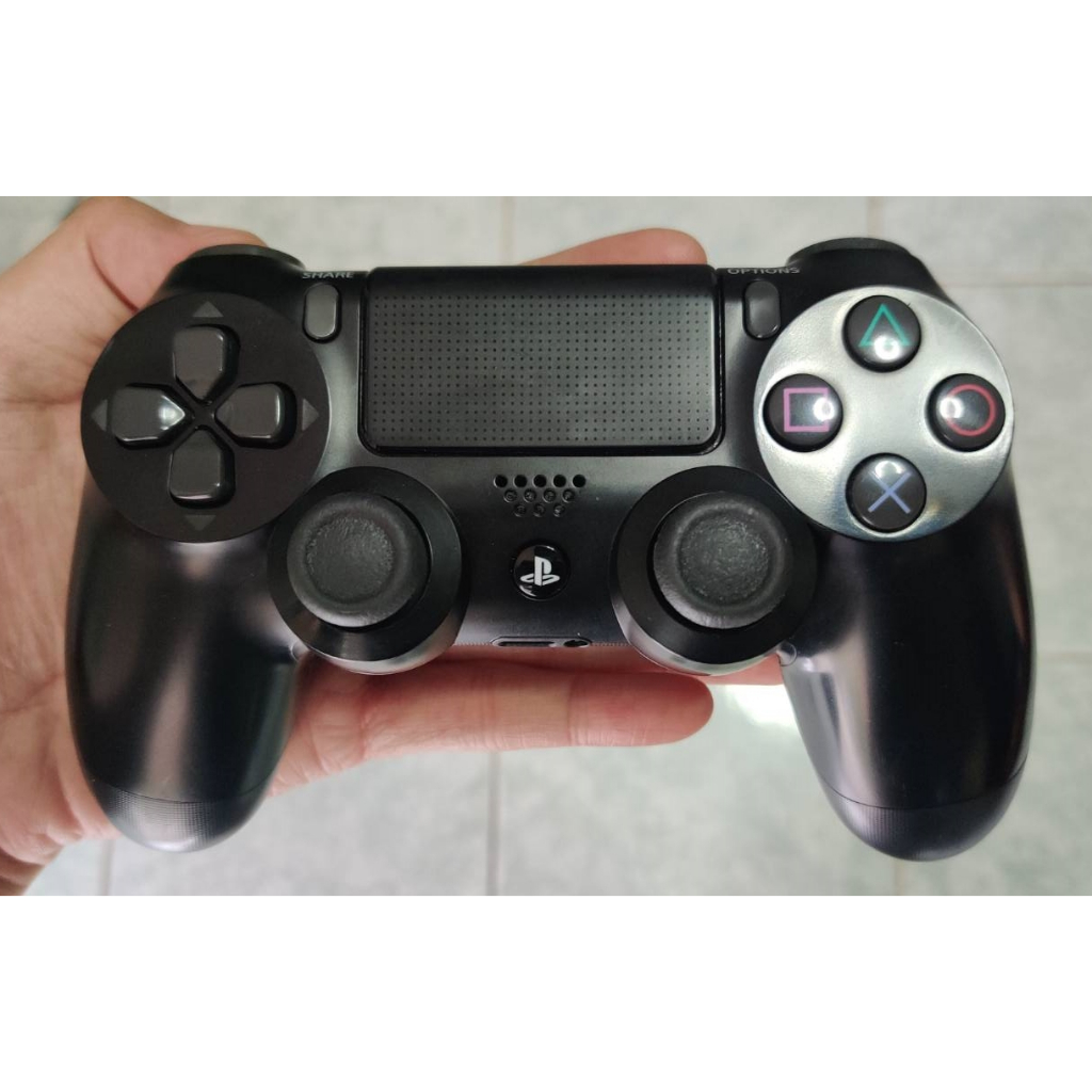(มือสอง) PS4 DualShock 4 Controller