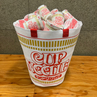 พร้อมส่ง กระเป๋า CUP NOODLE BIG SIZE ใบใหญ่ 🇯🇵