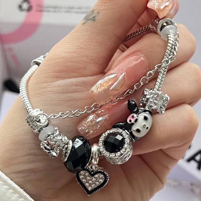 พร้อมส่งในไทย❤️ กำไล Pandora คุโรมิ 🖤💜