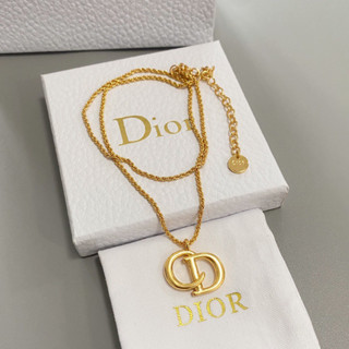 สร้อยคอ Dior เกรดVIP พร้อมกล่อง ใช้สลับ💯