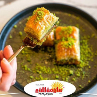 (Pre-order เท่านั้น) Pistachio Baklava - บัคลาวาพิสตาชิโอ 500g