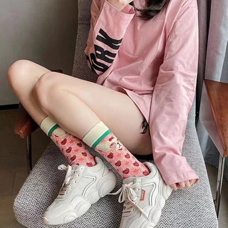 ถุงเท้าผ้าฝ้าย พิมพ์ลายน้องแมว ระบายอากาศ ถุงเท้าผู้หญิง Women's socks oil painting style cute cat socks