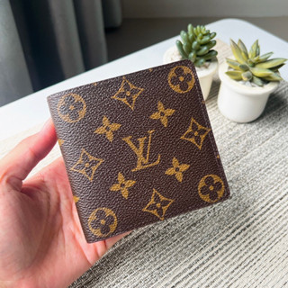 Lv Men wallet มือสองของแท้💯ค่ะ (รบกวนทั่กแชทก่อนสั่งค่ะ)