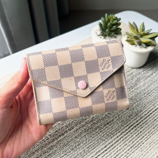 Lv Victrorine wallet มือสองของแท้💯ค่ะ (รบกวนทั่กแชทก่อนสั่งค่ะ)