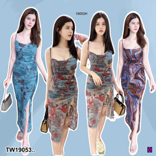 👗Pfashion [ส่งไวมาก🚛] P19053 เดรสยาว สายเดี่ยว ทรงเข้ารูป แหวกหน้า ..