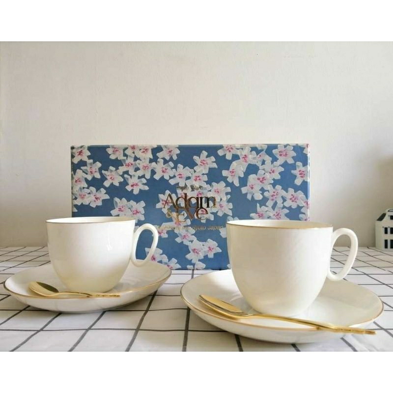 Adam & Eve ชุดชา/กาแฟสีขาวเนื้อบาง ขอบทองครบเต็ม มาพร้อมช้อนสีทอง ใหม่พร้อมกล่อง
