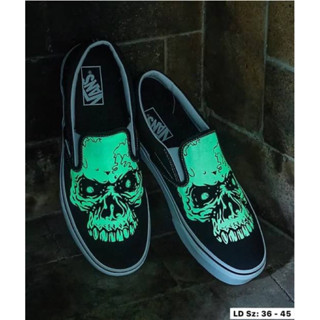 รองเท้าVans Slip On (36-45) แบบสวม +ฟรีกล่อง มีเก็บเงินปลายทาง รองเท้าผ้าใบผู้ชาย H7A015