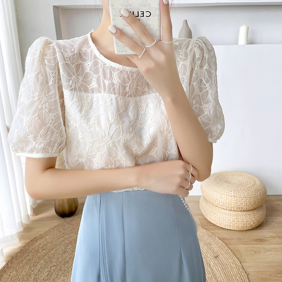 (พร้อมส่งจากไทย) เสื้อลูกไม้ฉลุลายดอกไม้สวยงามมีซับในตัว [H10]