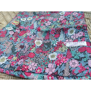 ผ้าเช็ดหน้า INTERMODE Using LIBERTY ART FABRICS ผ้านุ่มมาก ผืนใหญ่