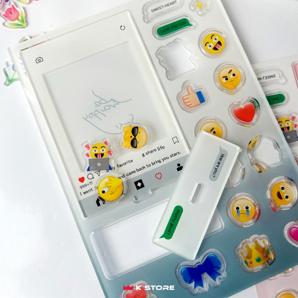 กรอบรูปใสอะคริลิค ป้ายอะคริลิคตั้งโต๊ะ ขนาด3นิ้ว EMOJIFRAME โชว์รูปหรือการ์ดศิลปิน พร้อมอิโมจิตกแต่ง - รูปที่ 3