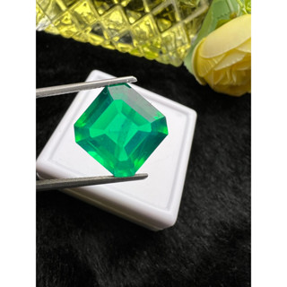 Lab emerald Cushion 15x15 mm  1 pieces 14 carats