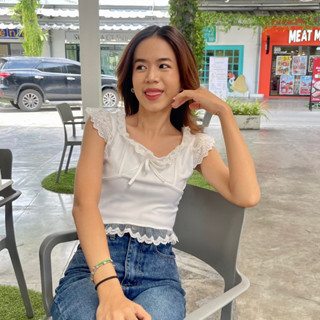 เสื้อรุ่น Dear เสื้อครอป แต่งลูกไม้ - jigsawjeans