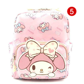 กระเป๋าเป้ผ้า Sanrio มี 2 ไซส์  มี 6 ลาย มีช่องซิปหน้า และช่องข้างใส่กระติกน้ำได้