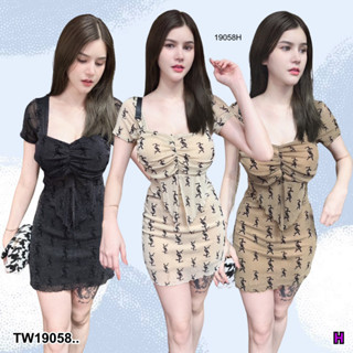 👗Pfashion [ส่งไวมาก🚛] P19058 Set 2 ชิ้น เสื้อครอป + กระโปรง ..