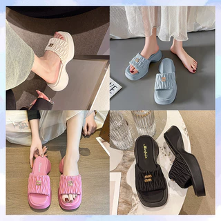 Luckkyshoesสวยจึ้งง รองเท้าเสริมส้น งานสวยคุ้มค่า คุ้มราคามากใส่แล้วทรงสวยสุดๆๆใส่สบาย สามารถสวมใส่ได้ทุกโอกาส มีสีให้เล