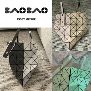 baobao issey miyake กระเป๋าถือ Lucent 6x6 กระเป๋าสะพายผู้หญิง. สินค้าใหม่และของแท้ (ส่งจากกรุงเทพฯ)