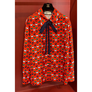 GUCCI SILK SHIRT เสื้อเชิ๊ต เสื้อเชิ้ต ลายหัวใจ G square ผ้าพริ้วสวย กุชชี่