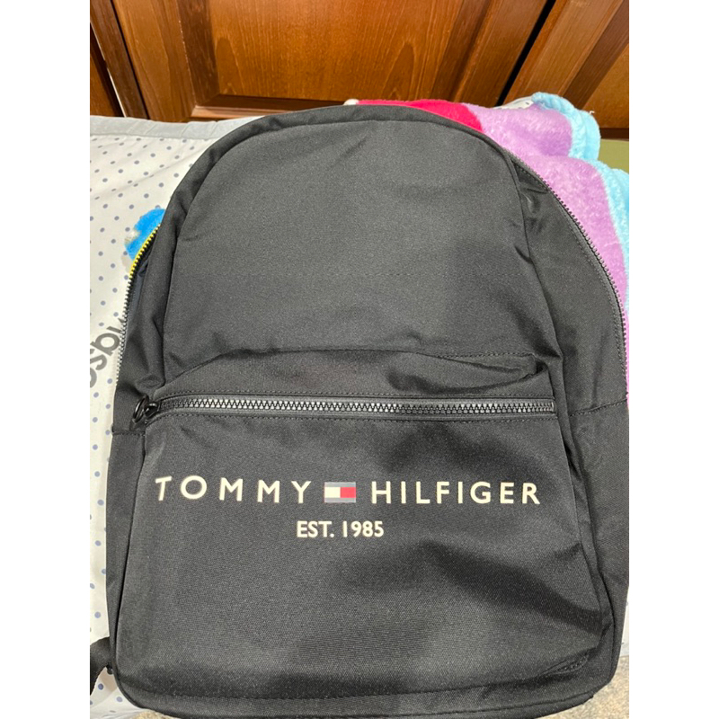 กระเป๋าสะพายหลัง Tommy hilfiger