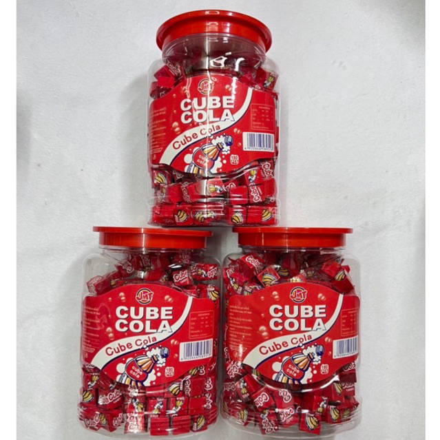ขนม ลูกอมคิวบ์ รสโคล่า (180 เม็ด) พร้อมส่ง งานอย.ไทย มีฮาลาล โคล่าคิ้ว