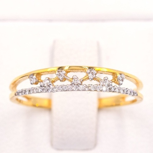 Happy Jewelry แหวนแถวคู่ เพชรสลับคล้ายกลุ่มดาว แหวนเพชร แหวนทองเพชรแท้ ทองแท้ 37.5% ME885