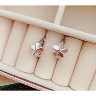 341-Flower Hoop 925 sterling silver needle ต่างหูห่วงกลมแบบล็อค ด้านหน้าเป็นรูปดอกไม้ เป็นเงิน 92.5