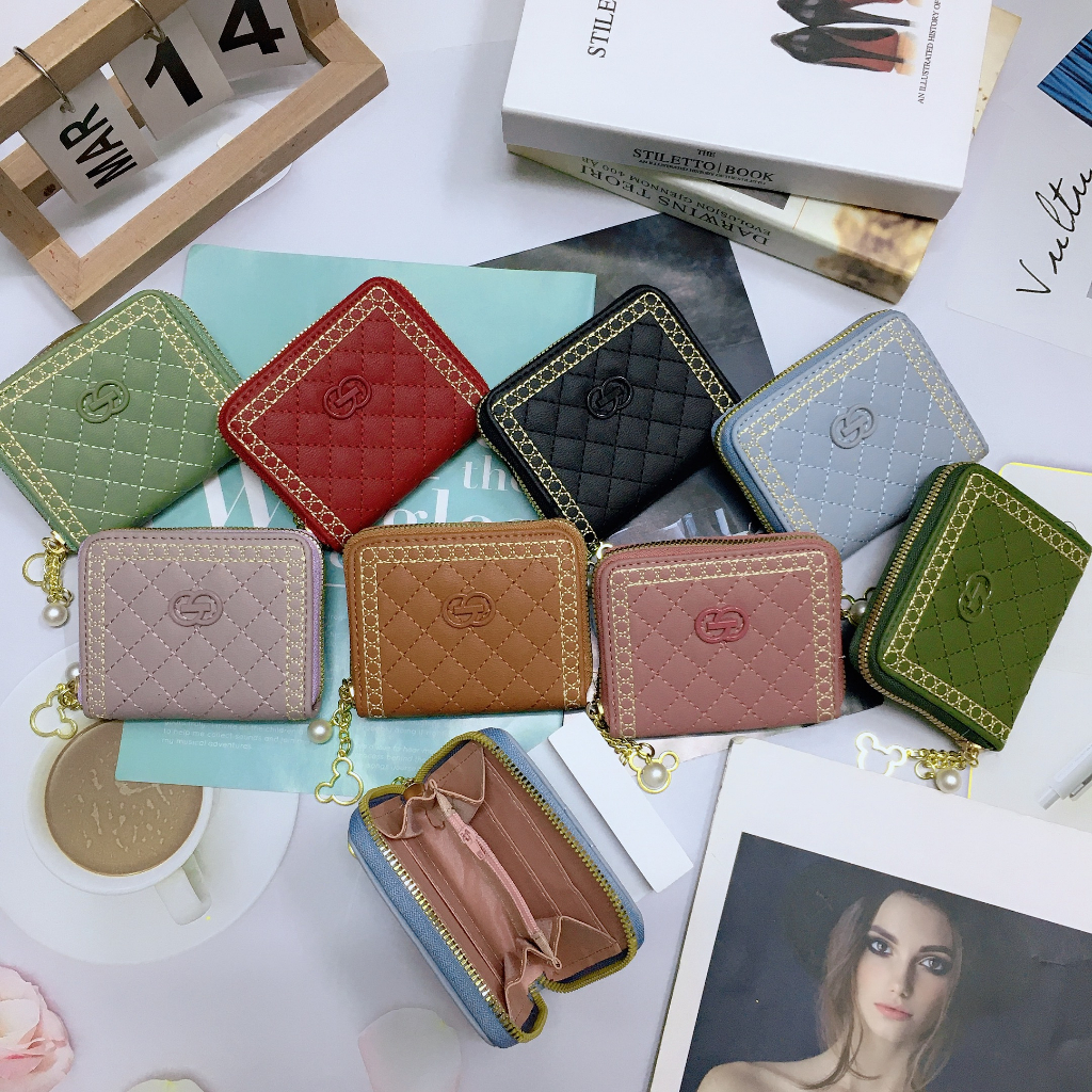 DNN21กระเป๋าสตางค์ใบสั้น มีซิปใบสำหรับใส่เหรียญ มีช่วงใส่บัตรงทั้งหมด4ช่อง วัดสุด:หนังPU รุ่นใหม่！