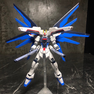 gundam กันดั้ม STRIKE GUNDAM FREEDOM  สีน้ำเงิน 1:144 HG