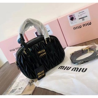 พร้อมส่ง Miu Mius new Boston miu miu pillow bag