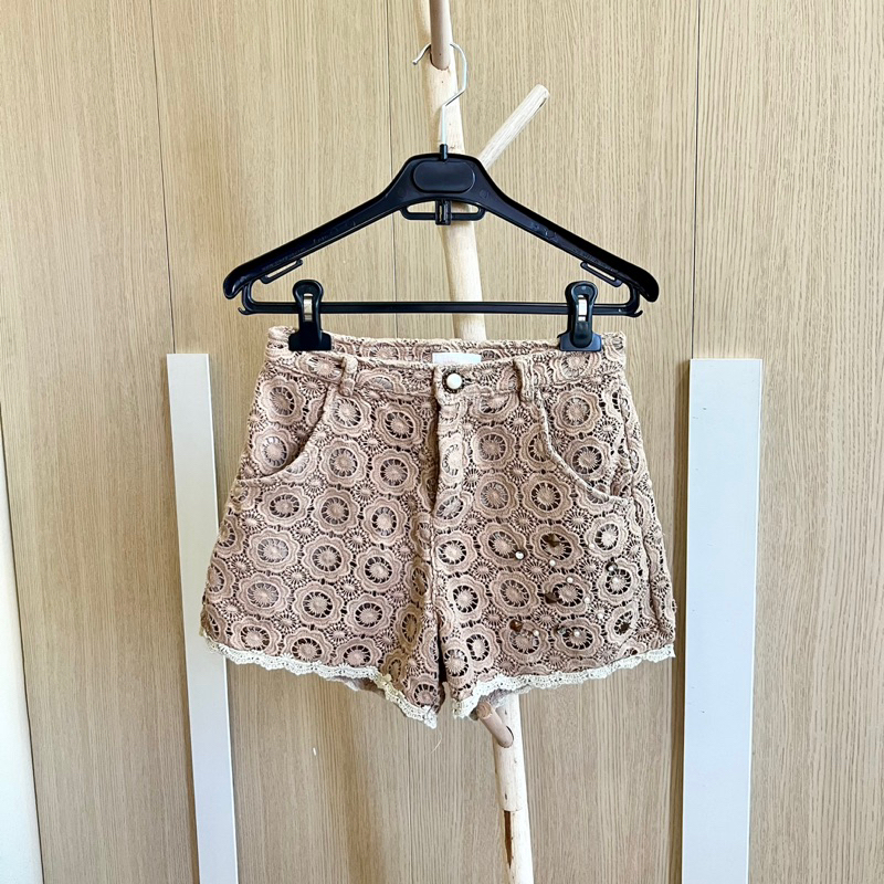 กางเกงปักลายดอกไม้ Lizlisa