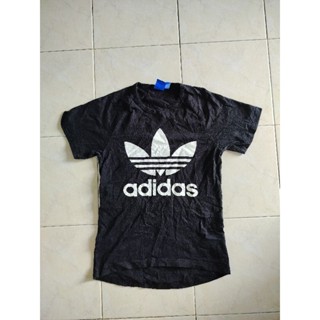 เสื้อ Adidas ของแท้มือสอง