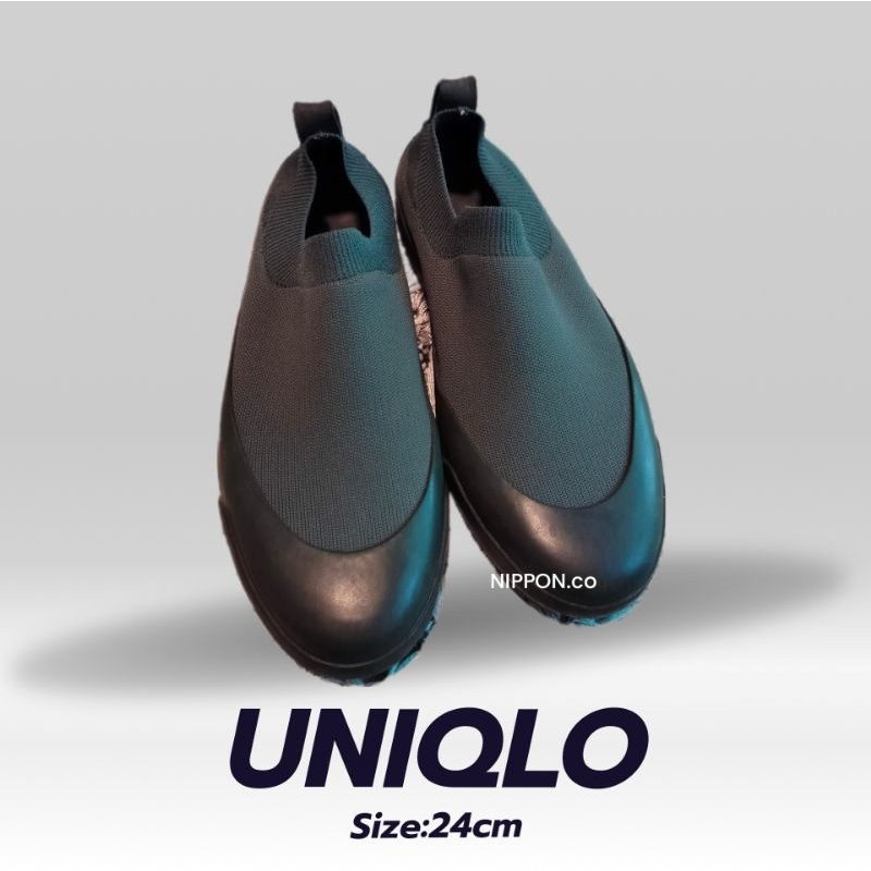 รองเท้าผ้าใบUniqloแท้ออกช็อปญี่ปุ่น รองเท้าสลิปออน (มือสอง)