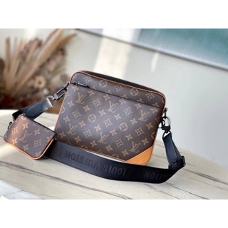 กระเป๋าสะพายข้างผู้ชาย NEW LOUIS VUITTON TRIO MESSENGER BAG สินค้าพร้อมส่ง