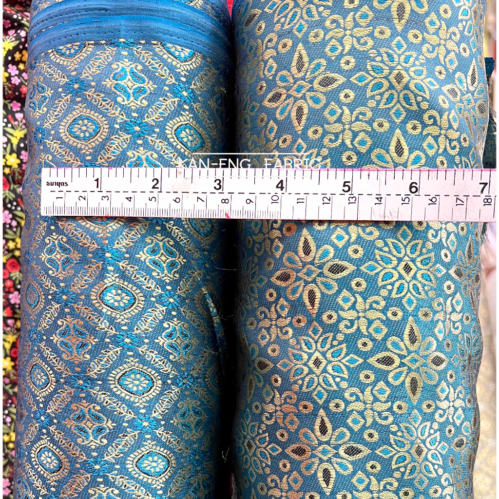 ผ้าเมตร ผ้าไหมอินเดีย สไบ ผ้าดิ้นทอง พรหมลิขิต หน้ากว้าง44นิ้ว(ขายเป็นเมตร) - รูปที่ 3