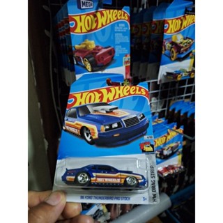 hotwheel basic car 86 Ford thunderbird pro stock