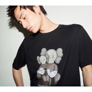 UNIQLO X KAWS ของแท้ size S - 2XL