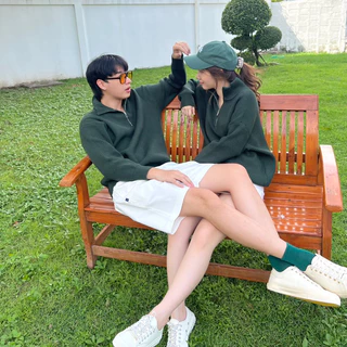 Thesummernade : Frankie sweater สเวตเตอร์ซิปไหมพรม