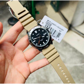 (กล่องคลีม)ประกันcmg 1 ปี ยอดฮิต ขายดี Casio MTP ชาย MTP-VD01 MTP-VD300 MTP-VD300-1Bแท้ประกันศูนย์ central 1 ปี