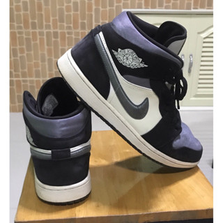 รองเท้ามือสอง✌🏻😍Air JD1 mid ชาโดว์ Satin Grey size 44.5 แท้💯%