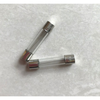 GLASS FUSE 15A 250V 6*30MM ( 1 / ชุด มี 20 ตัว )